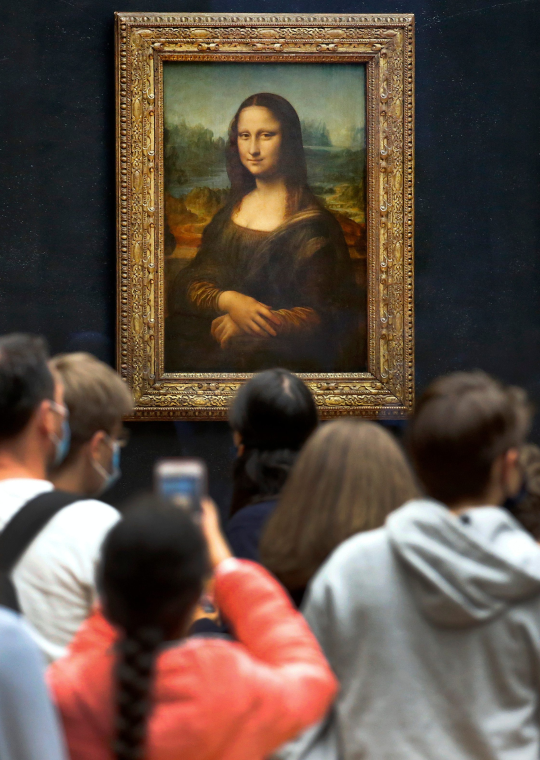 Seine River Cruise & Louvre Stroll Package: Outdoor Exploration with Entry Ticket
